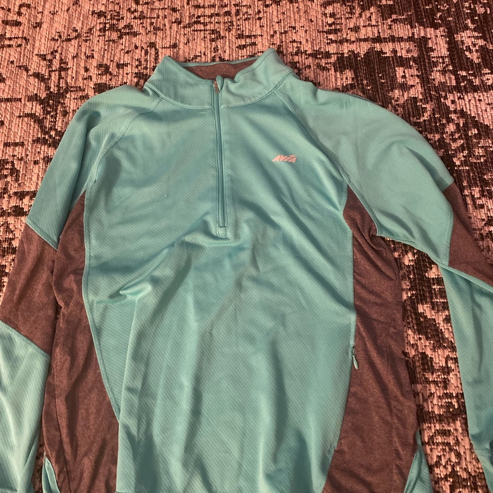 brand: AVIA | size: LARGE | color: TURQUOISE AND GRAY